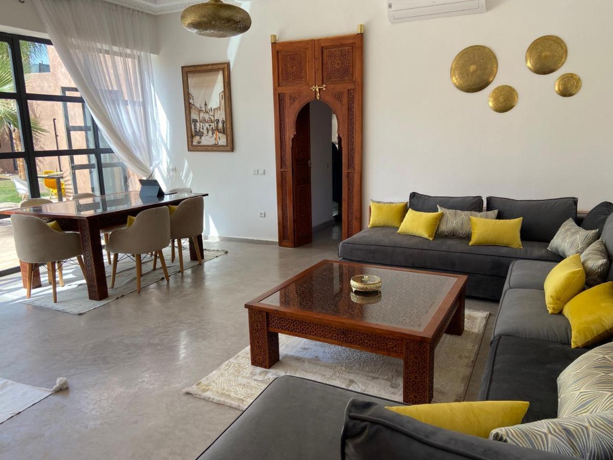 Villa Scil De Luxe, Piscine Chauffee, 3 Suites, Hamam, Jacuzzi Exterieur, Salle De Sport, Service Baby Sitter, Option Gouvernante, Vue Sur L'Atlas, Parkings Prive, Pas De Vis A Vis ! Marrakesh