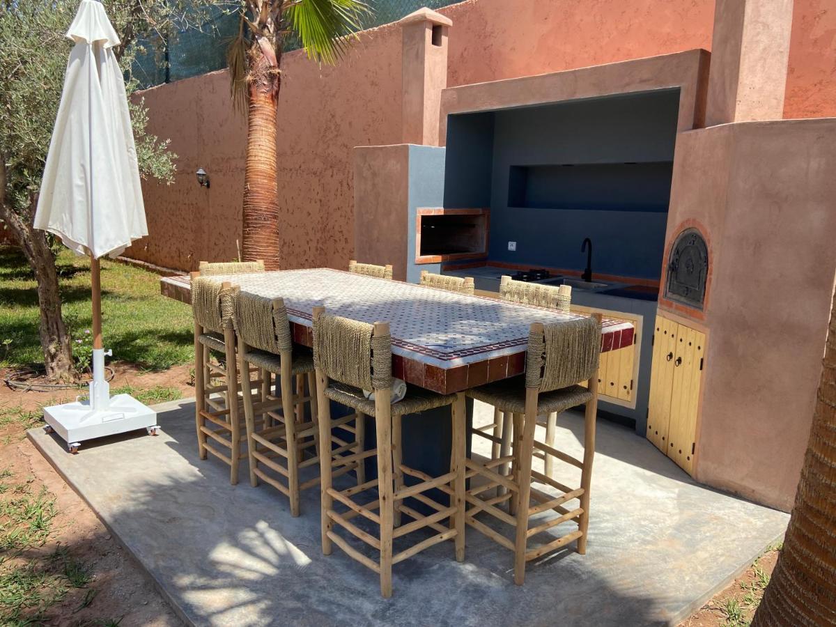 Villa Scil De Luxe, Piscine Chauffee, 3 Suites, Hamam, Jacuzzi Exterieur, Salle De Sport, Service Baby Sitter, Option Gouvernante, Vue Sur L'Atlas, Parkings Prive, Pas De Vis A Vis ! Villa
