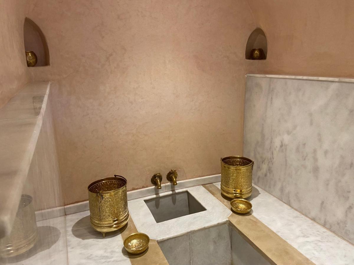 Villa Scil De Luxe, Piscine Chauffee, 3 Suites, Hamam, Jacuzzi Exterieur, Salle De Sport, Service Baby Sitter, Option Gouvernante, Vue Sur L'Atlas, Parkings Prive, Pas De Vis A Vis ! * Marrakesh