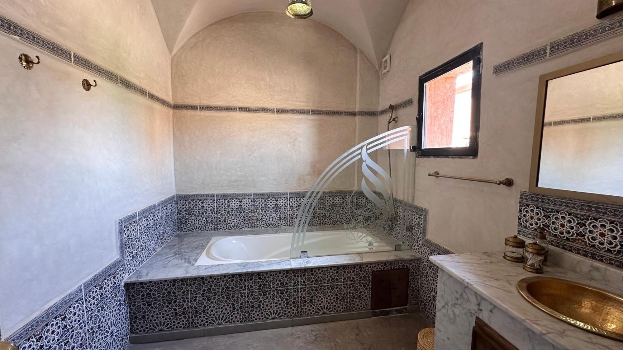 Villa Scil De Luxe, Piscine Chauffee, 3 Suites, Hamam, Jacuzzi Exterieur, Salle De Sport, Service Baby Sitter, Option Gouvernante, Vue Sur L'Atlas, Parkings Prive, Pas De Vis A Vis ! Villa *